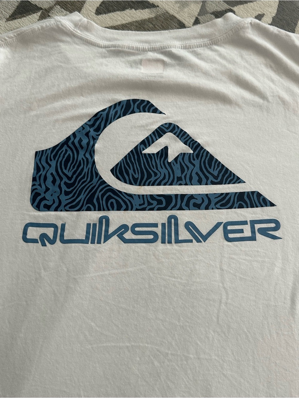 Quiksilver Men's White Logo Short-Sleeve T-Shirt  NWOT  Size X Large